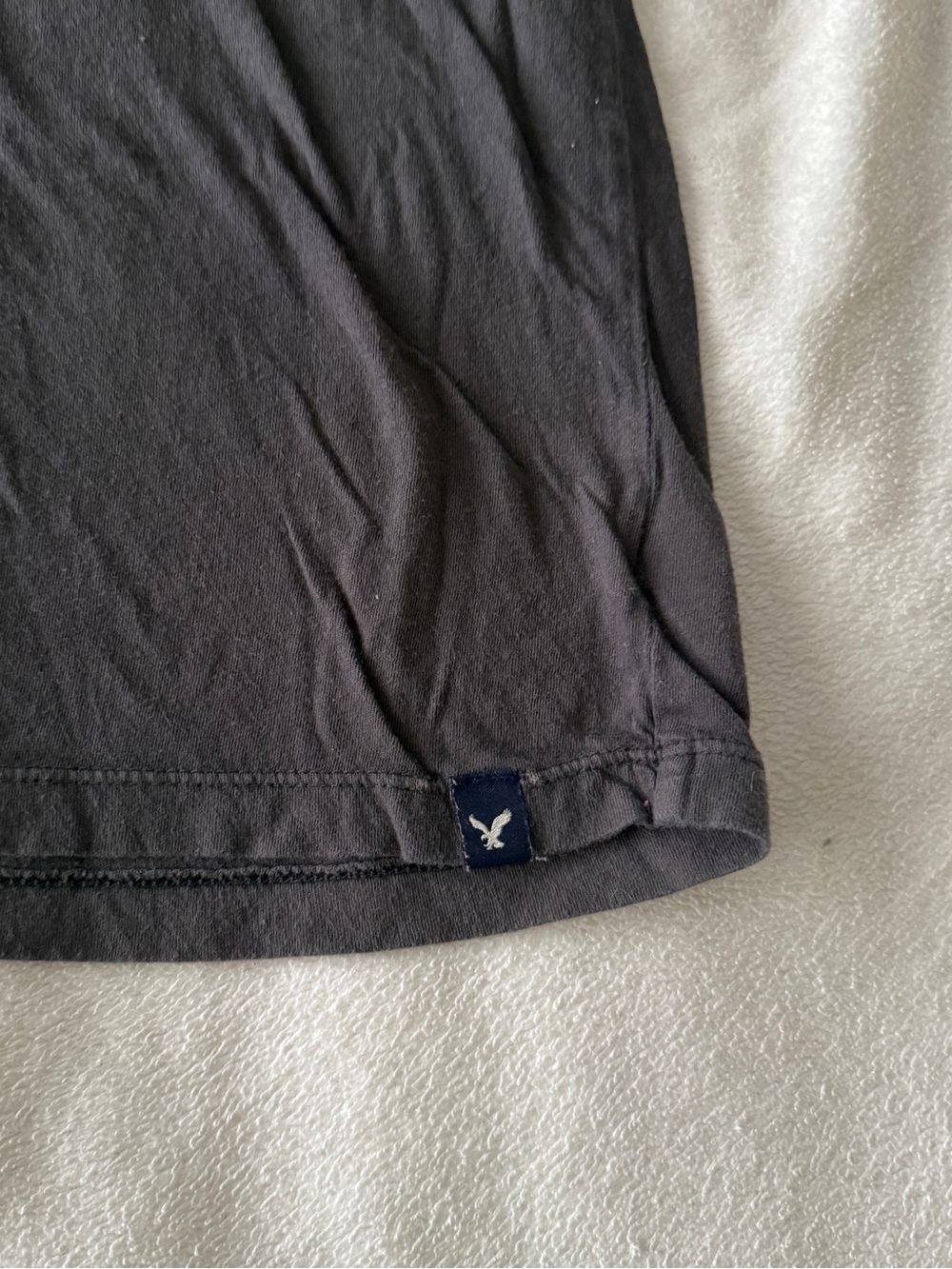 ✨Bundle 5 for $25🏷️ | American Eagle Outfitters Men’s Short Sleeve Henley Shirt - Picture 2 of 7